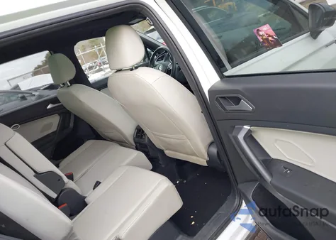 2021 Volkswagen Tiguan 2.0T Se/2.0T Se R-Line Black/2.0T Sel from USA, damaged, VIN 3VV2B7AX6MM098656